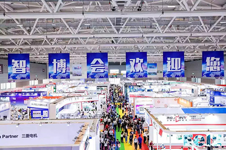 興華智造點膠機亮相深圳國際智能裝備產業博覽會